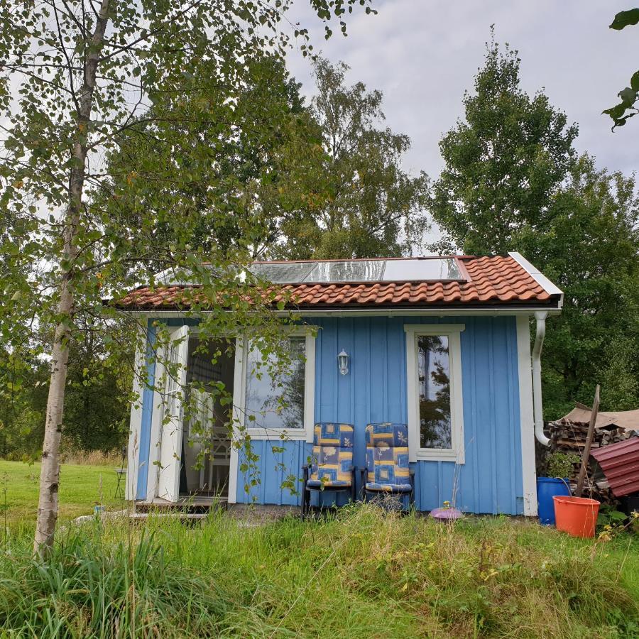 Gaeststuga I Vacker Natur, Bastu, Bubbelpool Sommartid Och Gratis Parkering Naera Ulricehamn Och Lassalyckan, Guesthouse With Nice View With Sauna And Free Parking Close To Dalsjoefors And Fishing ボロース エクステリア 写真